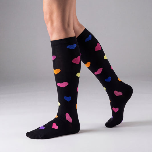 steunkousen, compressiekousen, slechte doorbloeding benen, betere bloedsomloop benen, compressiesokken, medische steunkousen, compressiekousen heren, compressiekousen dames, vermoeide benen, gezwollen benen, compressiekousen dagelijks gebruik, bloedcirculatie verbeteren